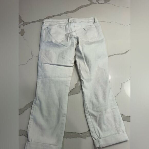 Guess white Jean crops distressed  30 - Picture 2 of 6